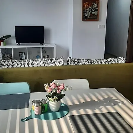 Apartment Rowing Base *